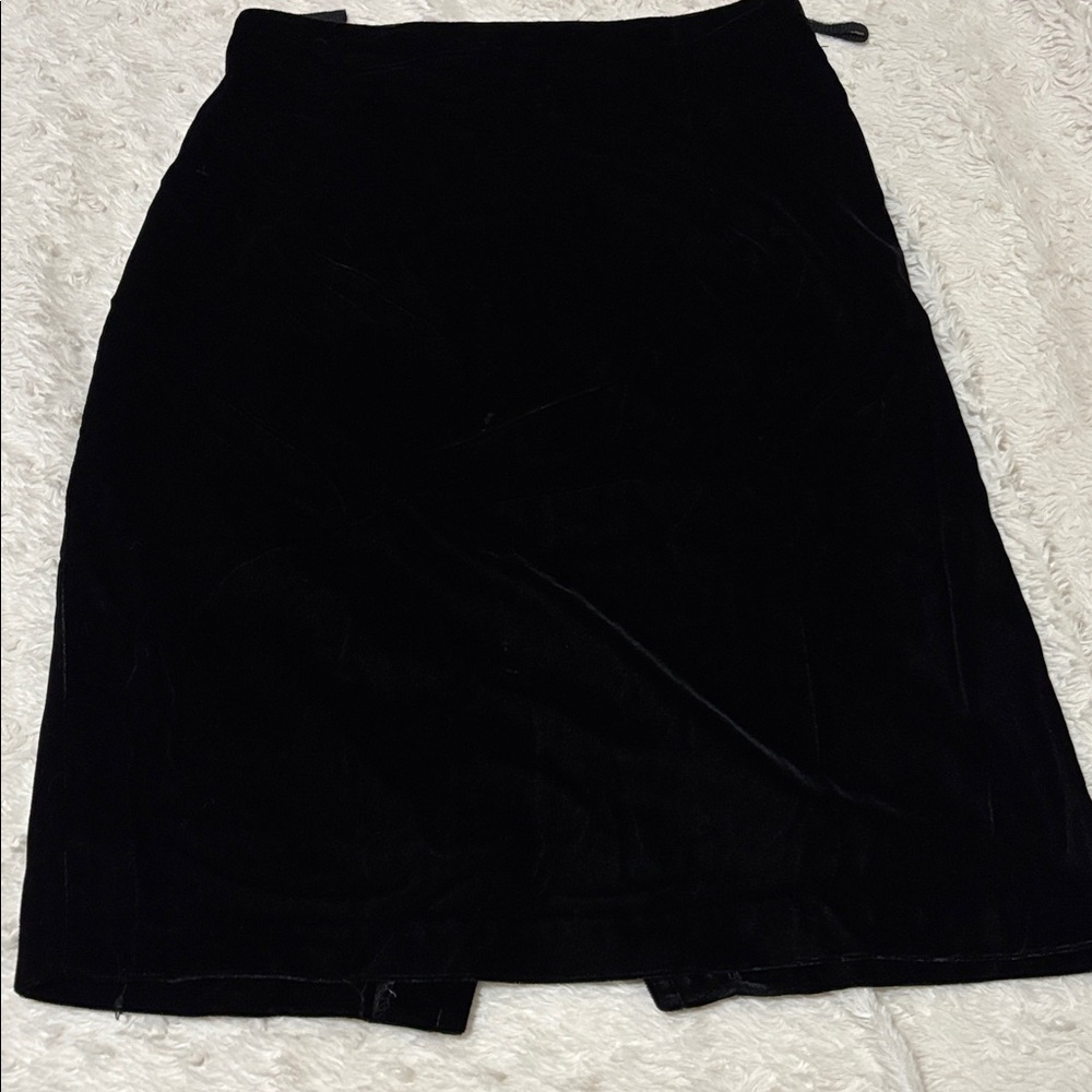 Elegant Black Velvet Skirt